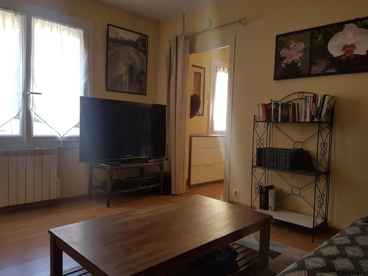 Charmante Maisonnette 2 Personnes Avec Wifi Surgeres Bagian luar foto
