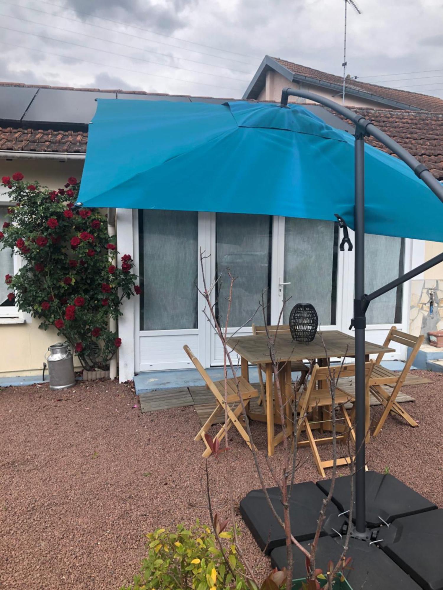 Charmante Maisonnette 2 Personnes Avec Wifi Surgeres Bagian luar foto